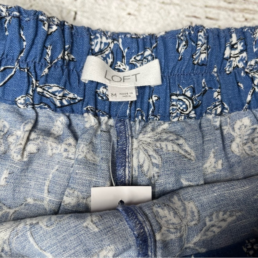 NWT Loft Blue Floral Print Shorts Size M - Picture 10 of 10